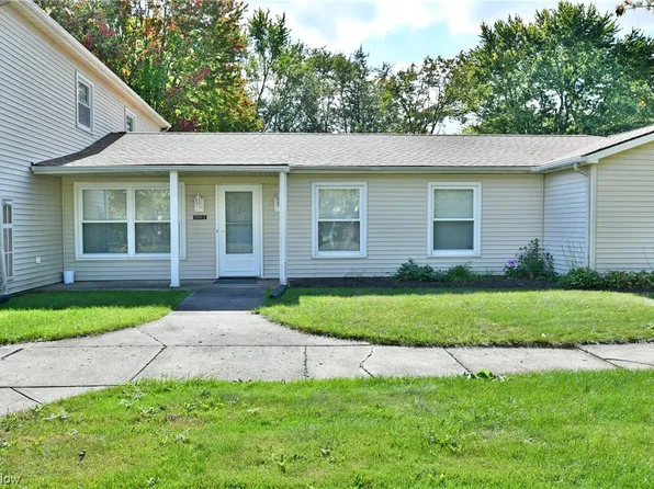 2510 Ivy Hill Cir Unit E, Cortland, OH 44410