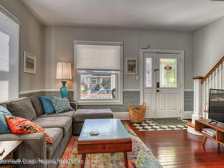 121 Mount Hermon Way — Photo 4