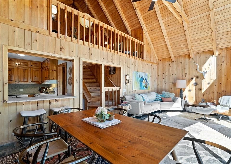 13th image of this home