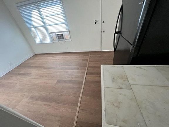 3rd image of 2715 San Marino St #76kxvdx7j