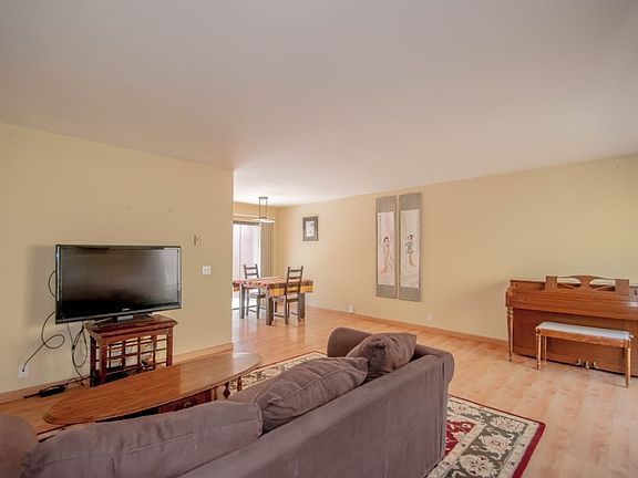 2nd image of 1430 Northrim Ct Unit 3