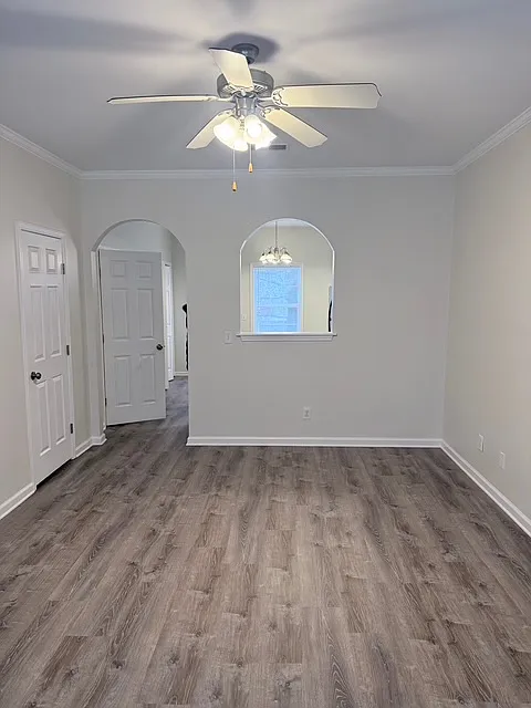 2 bed, 1.5 bath, 1038 sqft, $1,550 — Photo 3