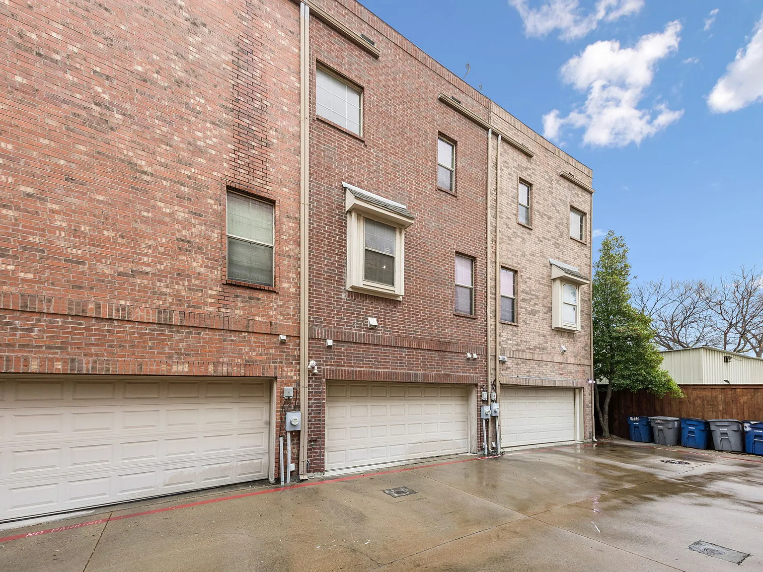 2 bed, 1760 sqft, $2,850 — Photo 4