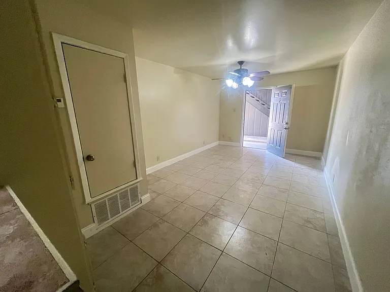 Retama Apartments — Photo 30