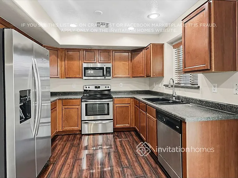 1374 W Matthews Dr — Photo 11