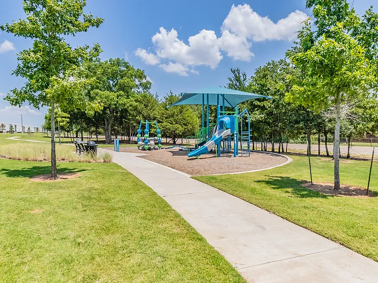 playground nearby
