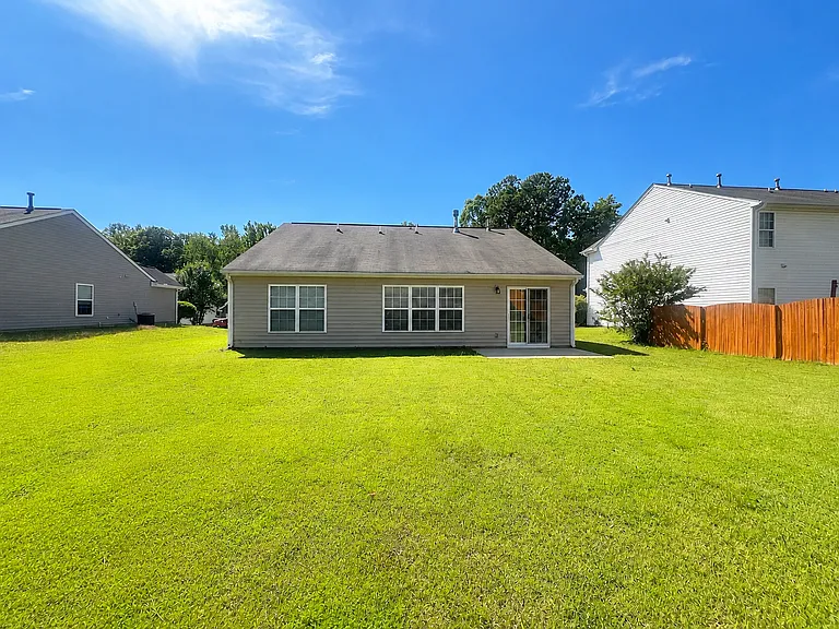 113 Garfield Ln — Photo 30