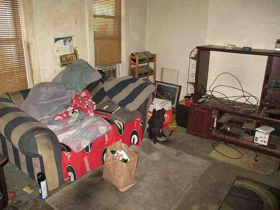 4th image of 7926 Inglenook Pl
