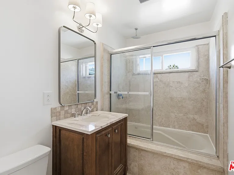 1807 Carnegie Ln #2 — Photo 12