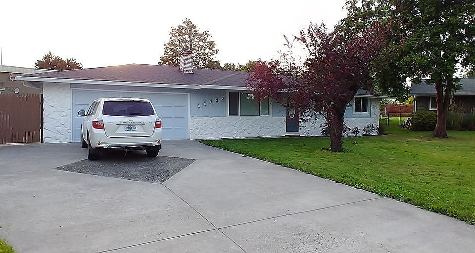 1st image of 11720 NE 80th St