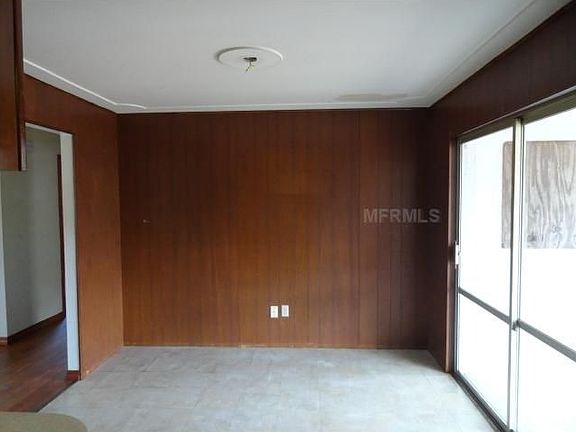 4th image of 2801 Westfield Dr