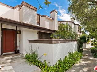 17171 Palisades Cir, Pacific Palisades, CA 90272