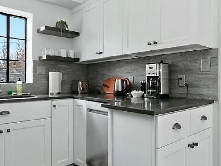 303 N 2nd ST — Photo 30