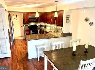 5673 Harpers Farm Rd UNIT D, Columbia, MD 21044