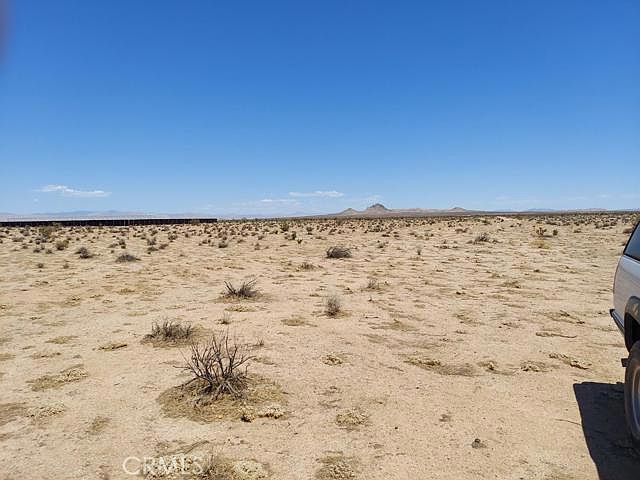 2nd image of 0 Mariposa Pl