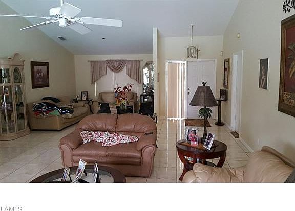 3rd image of 1284 Cleburne Dr