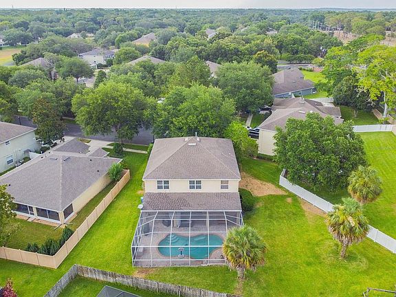 4th image of 1703 Woodwatch Way