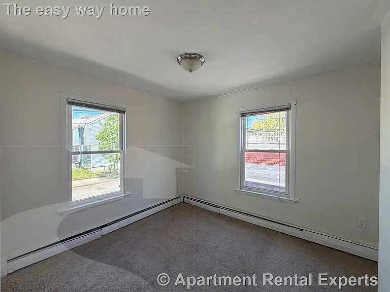 44 Lincoln St — Photo 10
