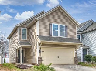 5242 Crystal Lakes Dr, Rock Hill, SC 29732