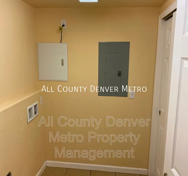 5024 Everett St #203 — Photo 3