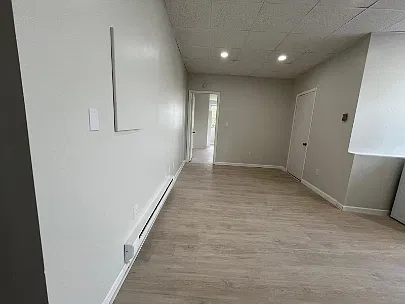 296 Wyoming Ave — Photo 4