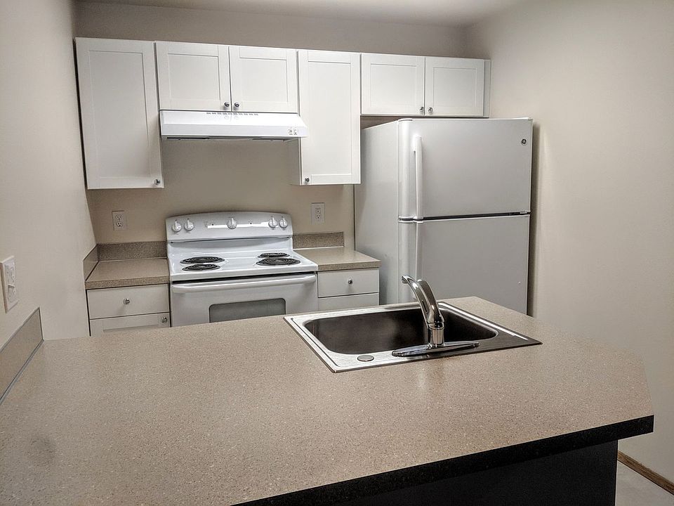 1st image of 12529 35th Ave NE #201