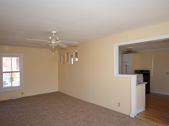 5th image of 135 Ballston Ave