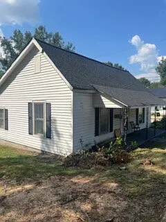 103 Kay St