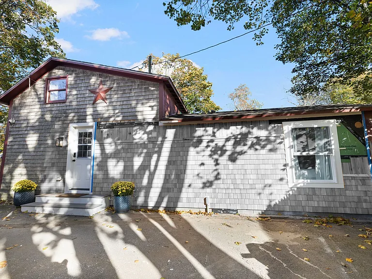 267 Green End Ave — Photo 18