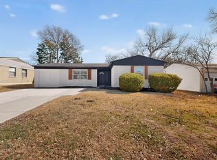 3100 Caribbean Dr, Mesquite, TX 75150