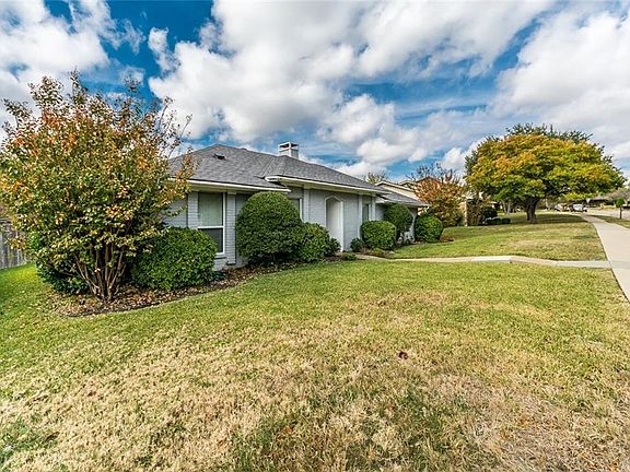 2nd image of 3709 Grasmere Dr