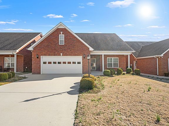 3rd image of 190 Chase Cir