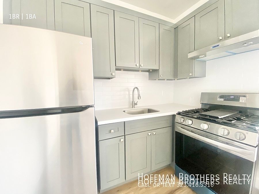 1st image of 260 S Mariposa Ave #100A