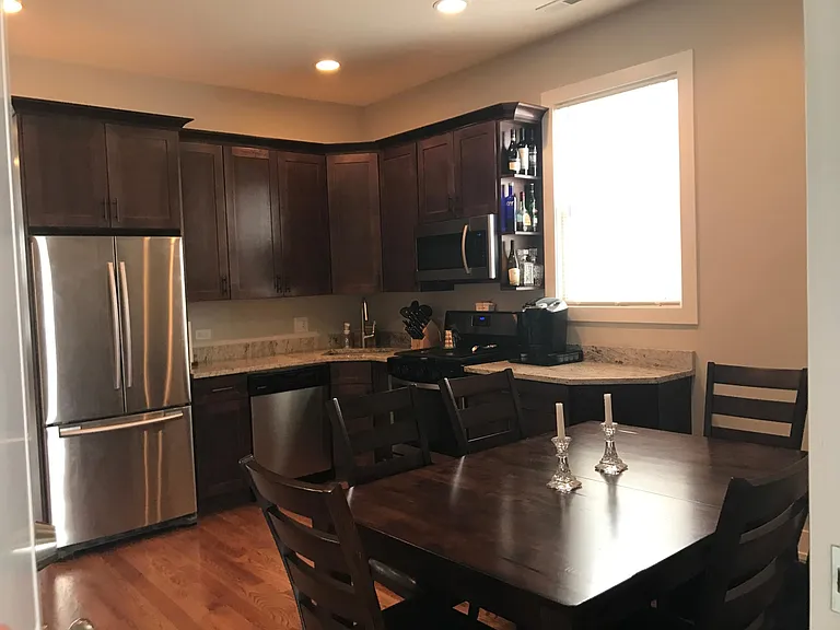 3054 N Avers Ave #2 — Photo 4