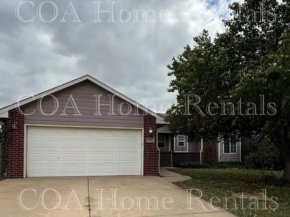 1830 S Shefford Cir, Wichita, KS 67209