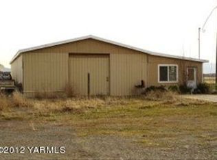 3812 Progressive Rd, Wapato, WA 98951