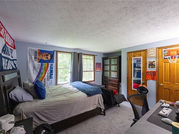 5th image of 1284 Reed Rd