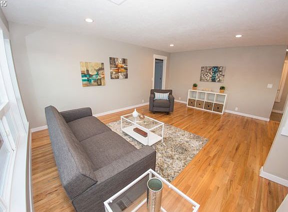 4th image of 7462 N Newell Ave
