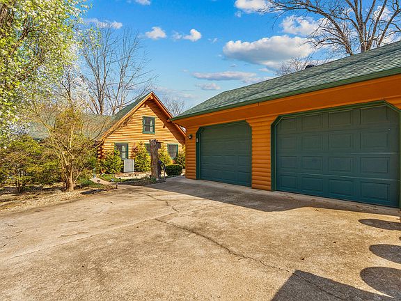 3rd image of 28617 Fox Fire Road