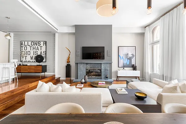 Sold by Compass | media 19