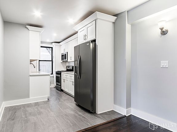 3rd image of 525 W 235th St APT 3A