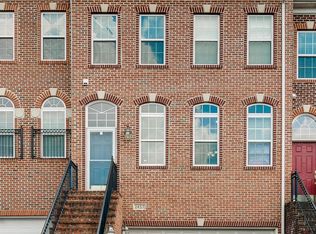 2457 Silk Ct, Herndon, VA 20171