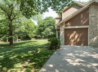 1382 NW Jefferson Ct, Blue Springs, MO 64015