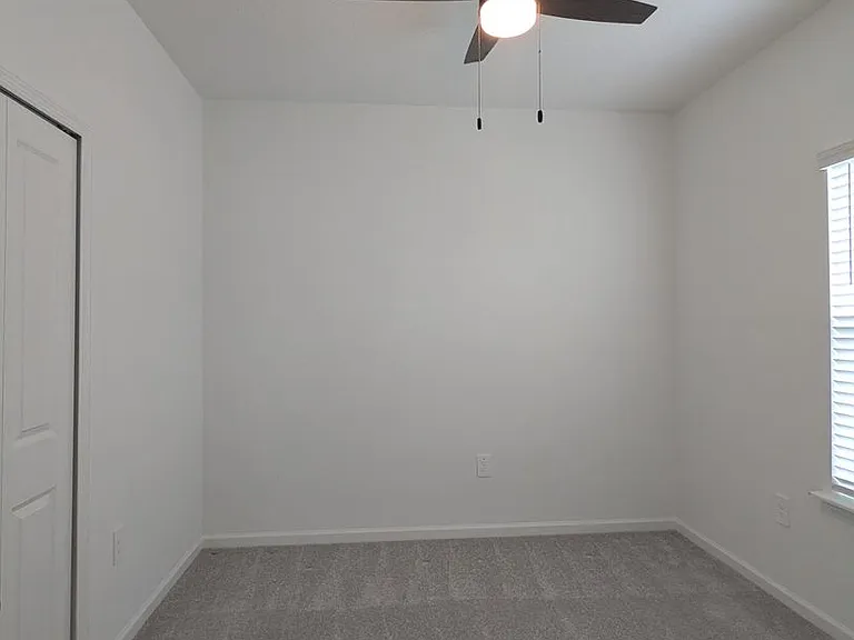 12568 NW 138th Dr — Photo 58