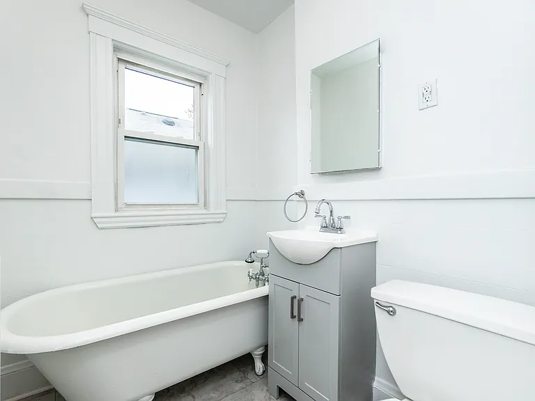 6 Putnam St #6 — Photo 8