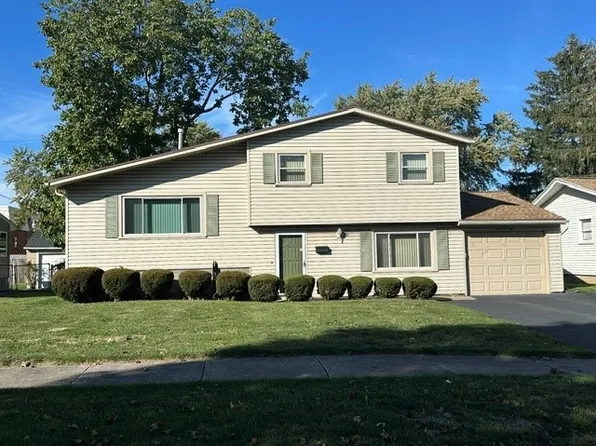 78 Shelmont Dr, Rochester, NY 14621