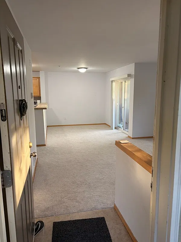 3 bed, 1234 sqft, $2,800 — Photo 4