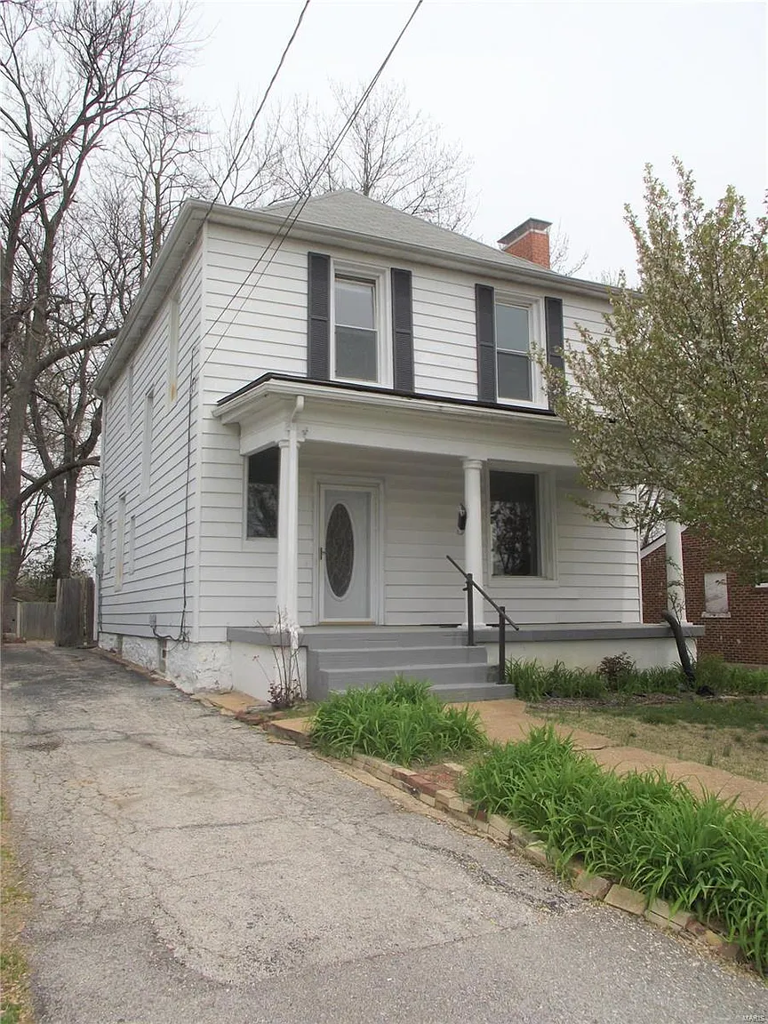 319 Euclid Ave photo 1