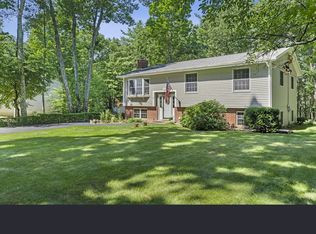 27 Collinwood Cir, Windham, ME 04062