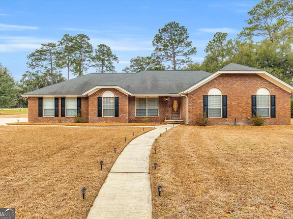 226 Cherokee Trl, Hinesville, GA 31313